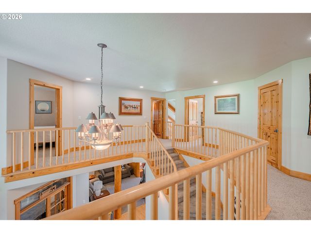 1352 BUHMAN Rd, Washougal, WA 98671