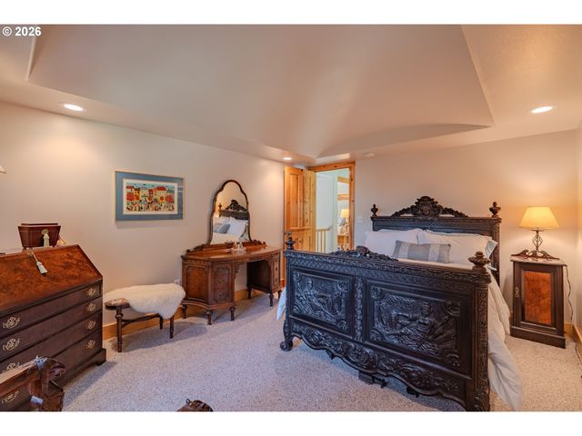 1352 BUHMAN Rd, Washougal, WA 98671