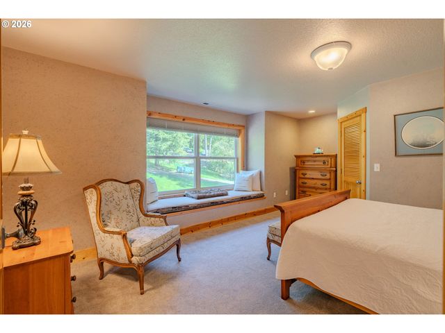 1352 BUHMAN Rd, Washougal, WA 98671