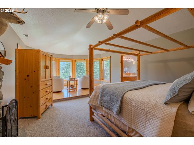 1352 BUHMAN Rd, Washougal, WA 98671
