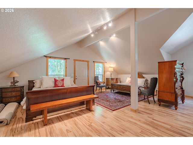 1352 BUHMAN Rd, Washougal, WA 98671