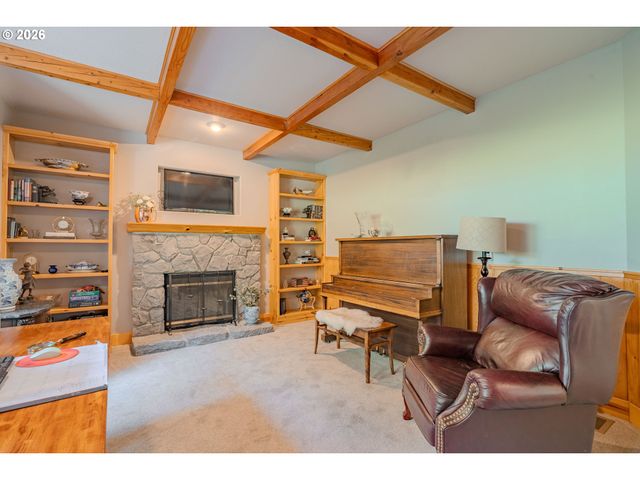 1352 BUHMAN Rd, Washougal, WA 98671
