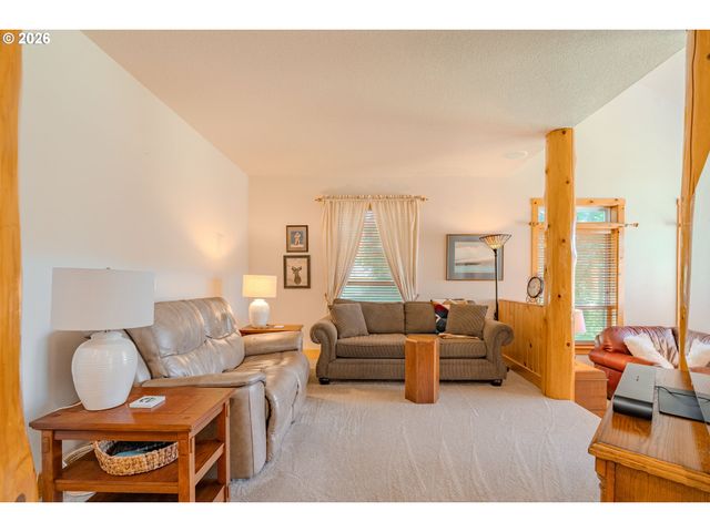 1352 BUHMAN Rd, Washougal, WA 98671