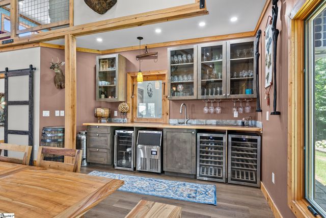 183 Little Eastatoee Road, Sunset, SC 29685