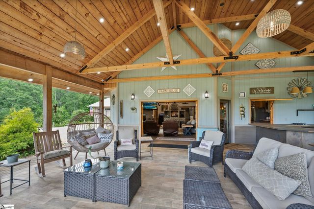 183 Little Eastatoee Road, Sunset, SC 29685