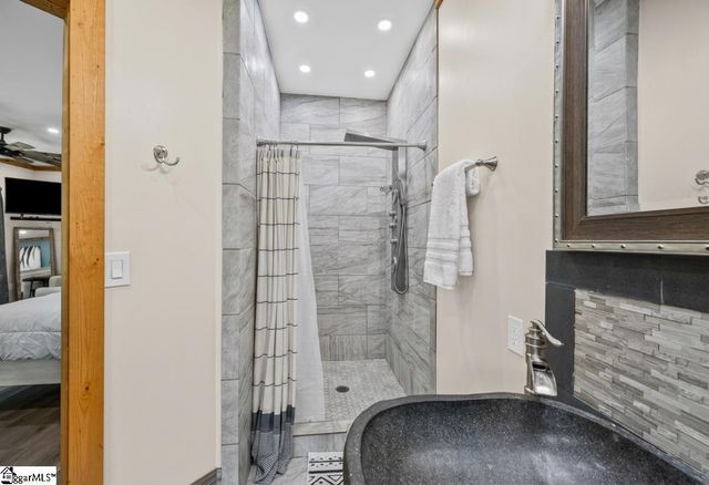 183 Little Eastatoee Road, Sunset, SC 29685
