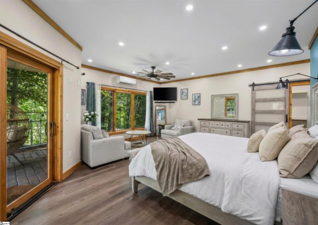 183 Little Eastatoee Road, Sunset, SC 29685