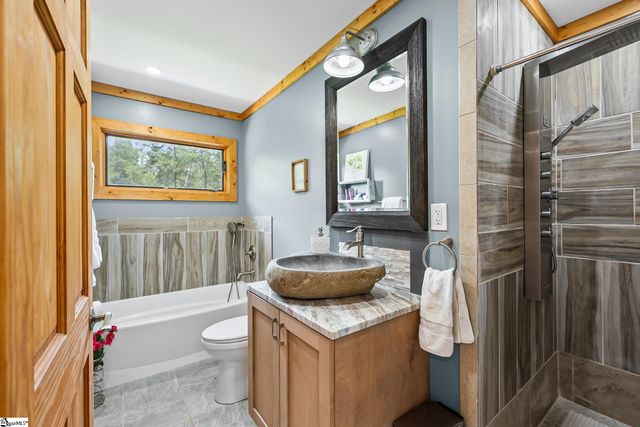 183 Little Eastatoee Road, Sunset, SC 29685