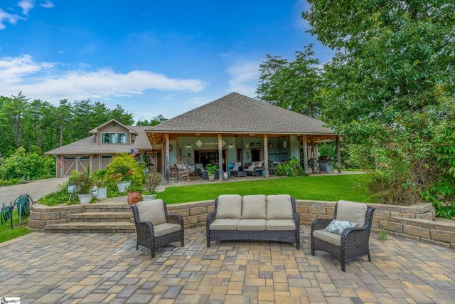 183 Little Eastatoee Road, Sunset, SC 29685