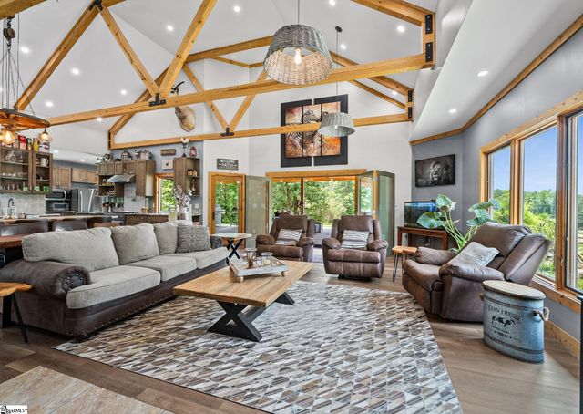 183 Little Eastatoee Road, Sunset, SC 29685