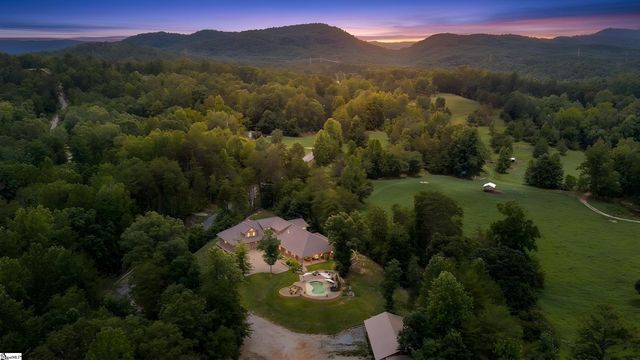 183 Little Eastatoee Road, Sunset, SC 29685