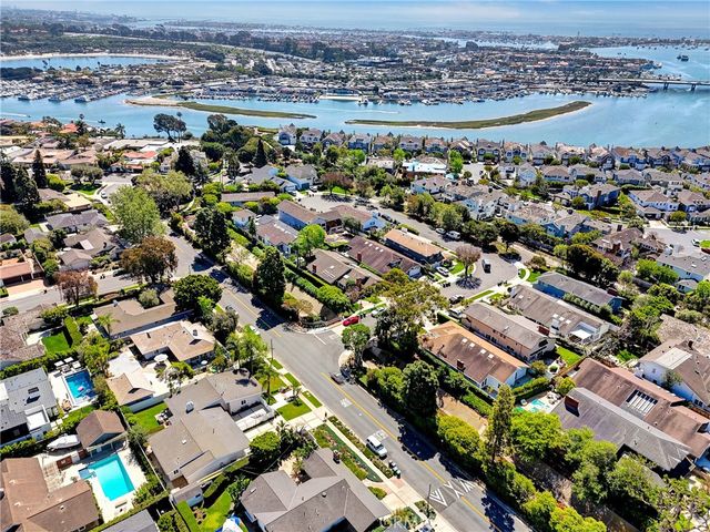 1112 Westcliff Drive, Newport Beach, CA 92660