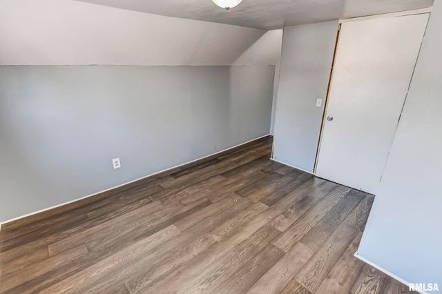 922 W Vandeveer Street, Taylorville, IL 62568