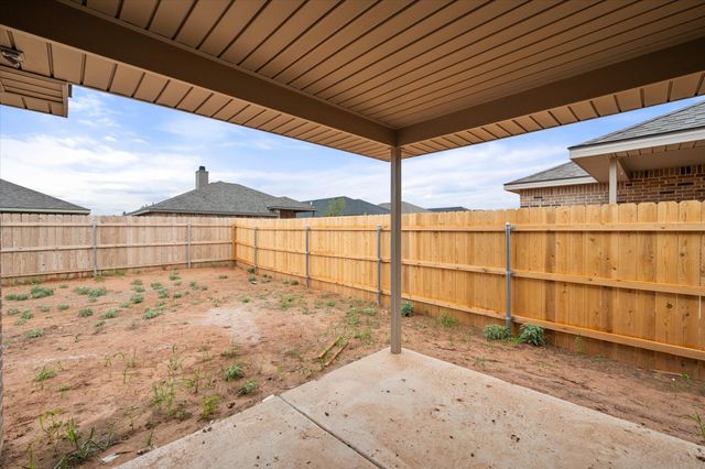 2909 Harvest Avenue, Wolfforth, TX 79382