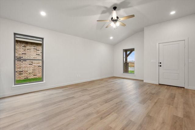 2909 Harvest Avenue, Wolfforth, TX 79382