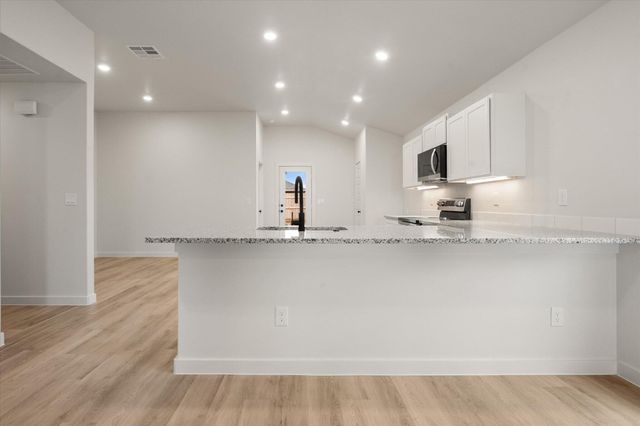 2909 Harvest Avenue, Wolfforth, TX 79382