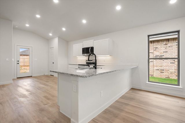 2909 Harvest Avenue, Wolfforth, TX 79382