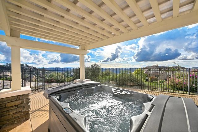 29190 Crystal Ridge Ct, Escondido, CA 92026