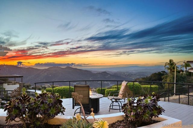 29190 Crystal Ridge Ct, Escondido, CA 92026