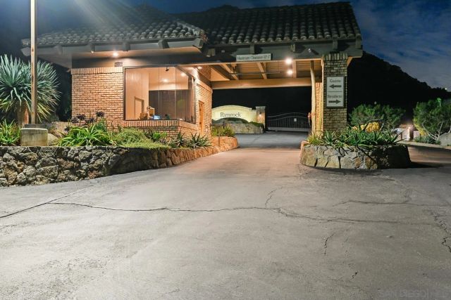 29190 Crystal Ridge Ct, Escondido, CA 92026