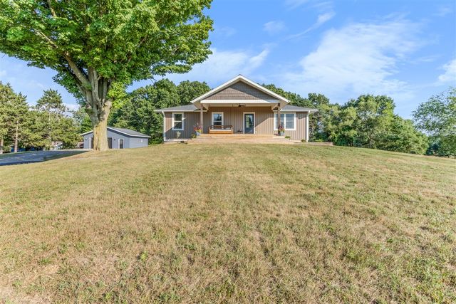 10390 Lovers Lane, Grand Rapids, MI 49534