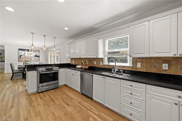 4606 Hartsford Drive, Greensboro, NC 27406