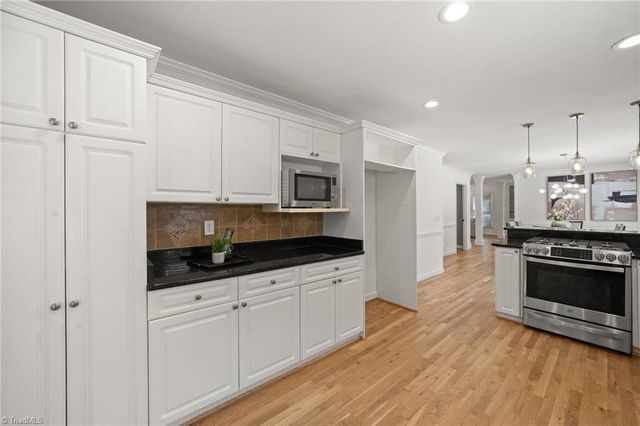 4606 Hartsford Drive, Greensboro, NC 27406