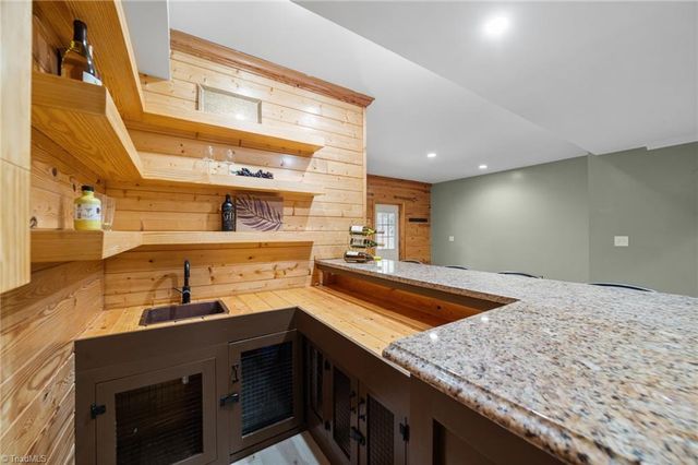 4606 Hartsford Drive, Greensboro, NC 27406