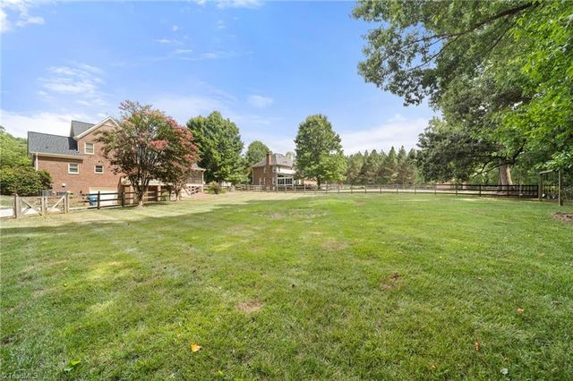 4606 Hartsford Drive, Greensboro, NC 27406
