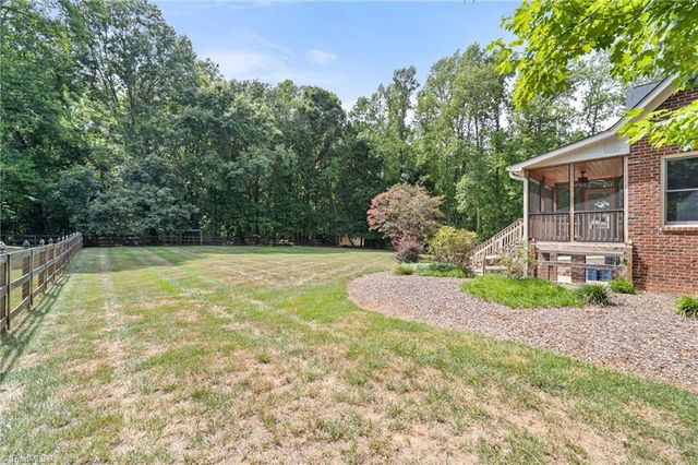 4606 Hartsford Drive, Greensboro, NC 27406