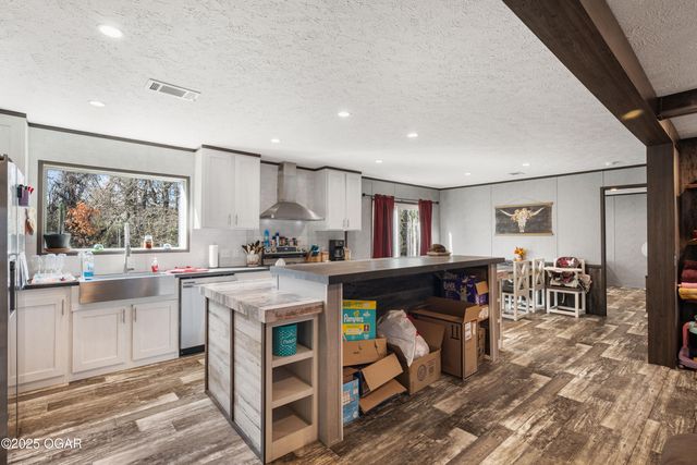 11834 Norway Road, Neosho, MO 64850