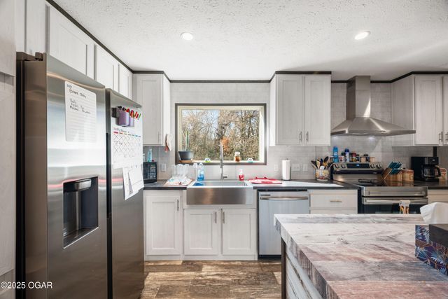 11834 Norway Road, Neosho, MO 64850