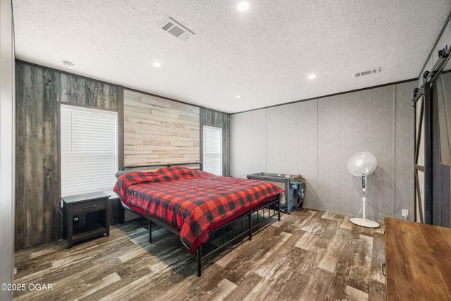 11834 Norway Road, Neosho, MO 64850