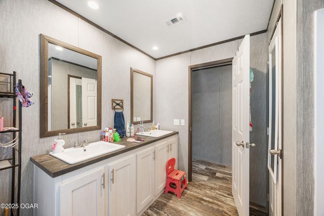 11834 Norway Road, Neosho, MO 64850