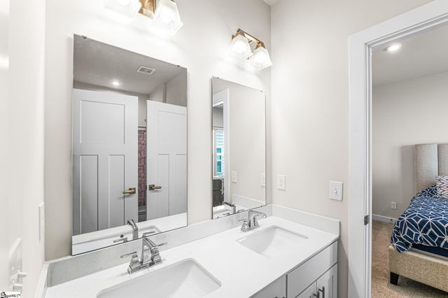 115 Dunroyal Road, Fountain Inn, SC 29644