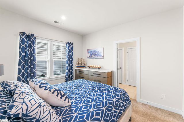 115 Dunroyal Road, Fountain Inn, SC 29644