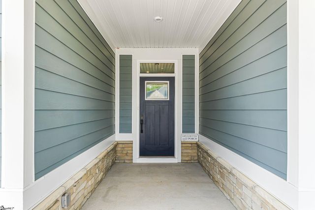 115 Dunroyal Road, Fountain Inn, SC 29644