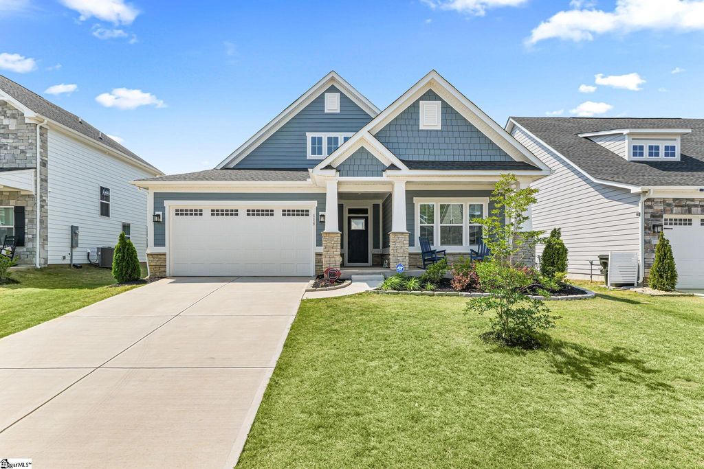 115 Dunroyal Road, Fountain Inn, SC 29644