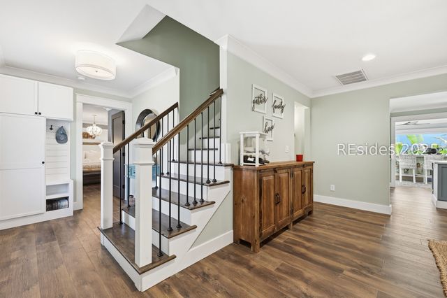 106 S Hermitage Rd, Beaufort, SC 29902