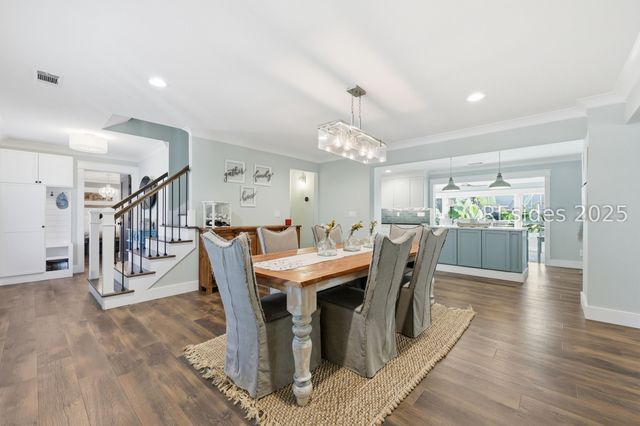 106 S Hermitage Rd, Beaufort, SC 29902