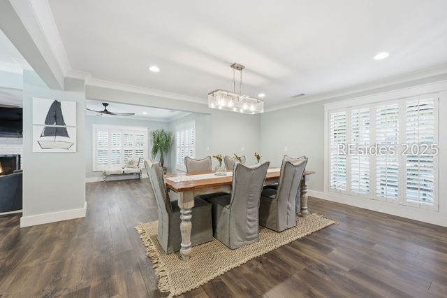 106 S Hermitage Rd, Beaufort, SC 29902