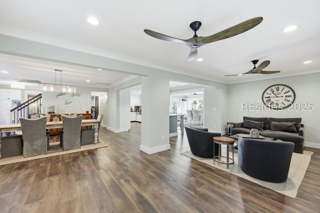 106 S Hermitage Rd, Beaufort, SC 29902