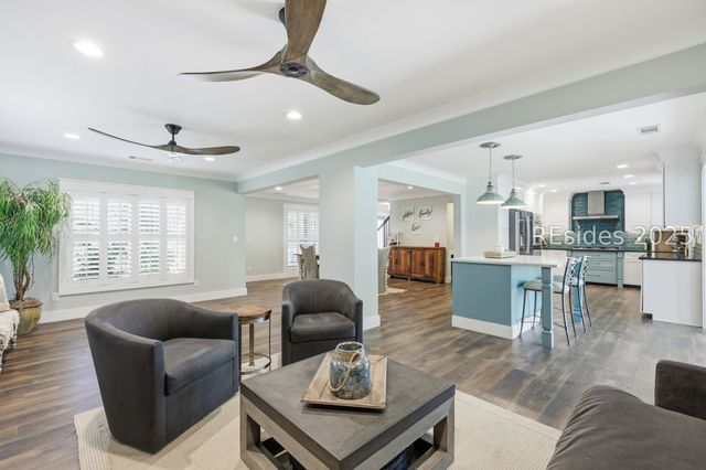 106 S Hermitage Rd, Beaufort, SC 29902