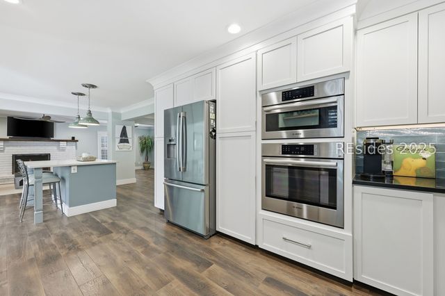 106 S Hermitage Rd, Beaufort, SC 29902