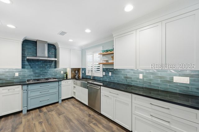 106 S Hermitage Rd, Beaufort, SC 29902