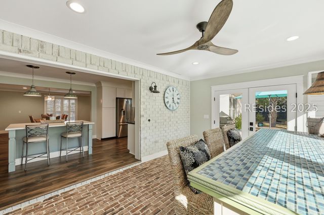 106 S Hermitage Rd, Beaufort, SC 29902