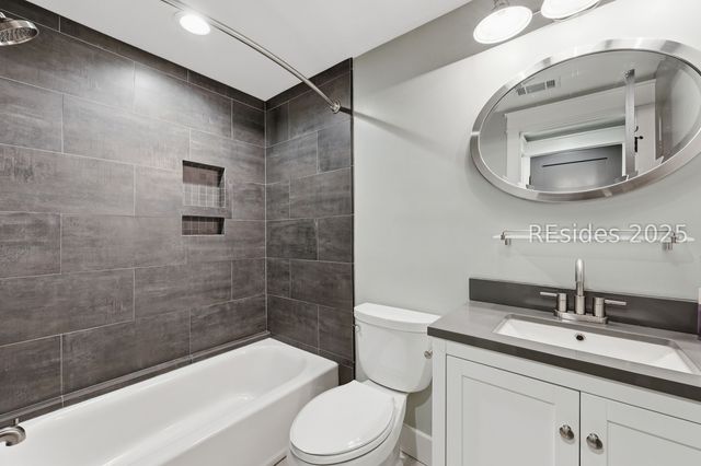 106 S Hermitage Rd, Beaufort, SC 29902