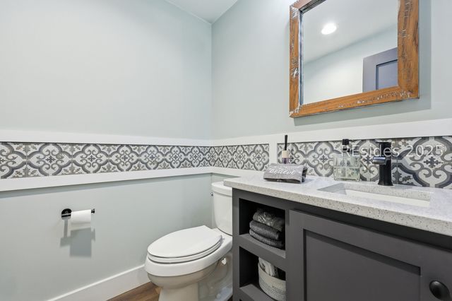 106 S Hermitage Rd, Beaufort, SC 29902