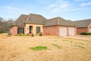 5952 RON MAR Drive, Alexandria, LA 71303