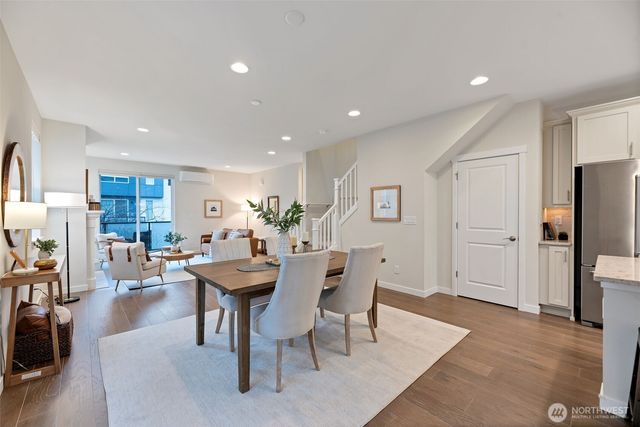 14671 36th Court NE, Lake Forest Park, WA 98155